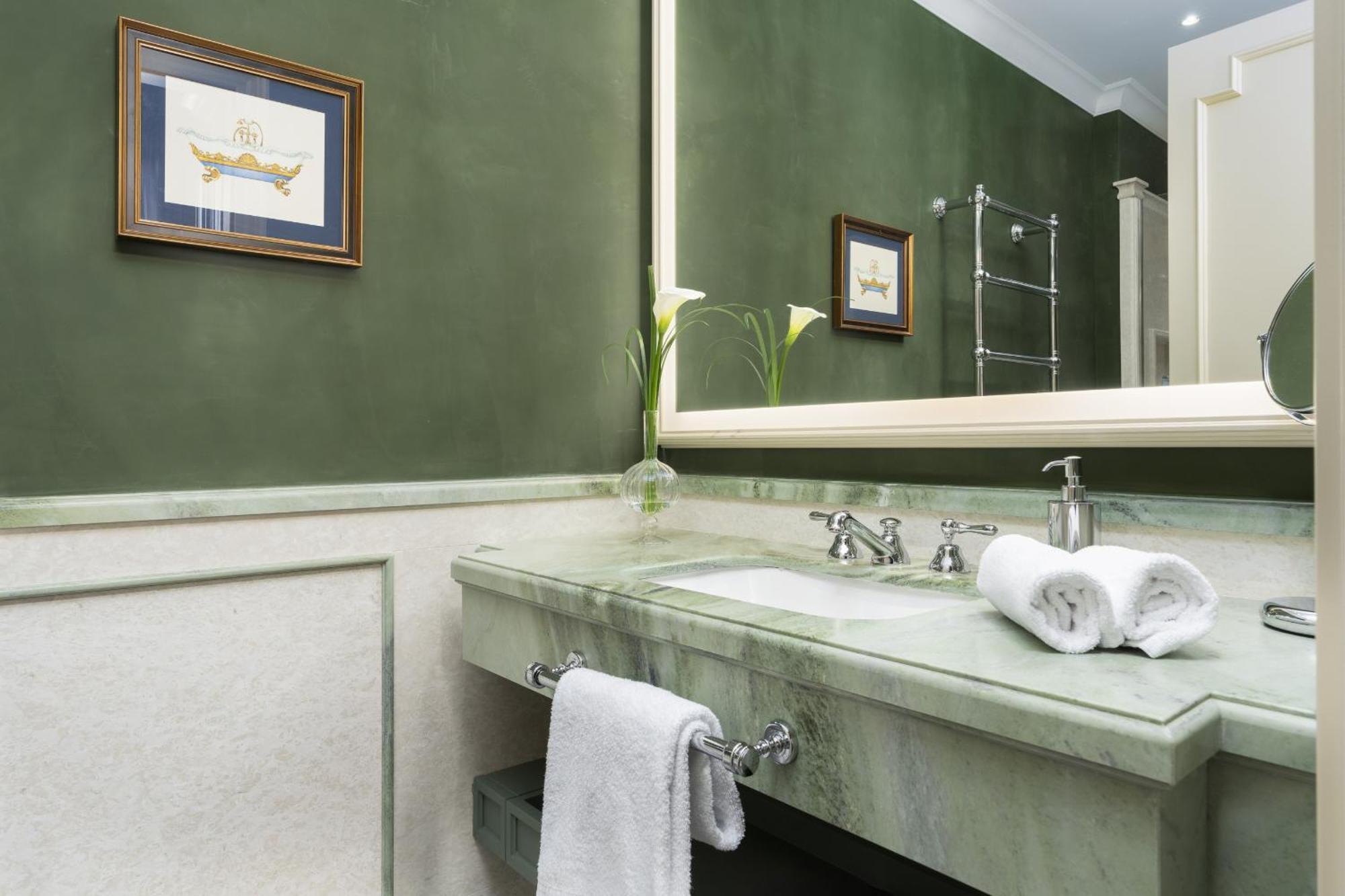 La Dimora Di Lady J Amazing Brandnew With 6 Luxury Bedrooms! Venice