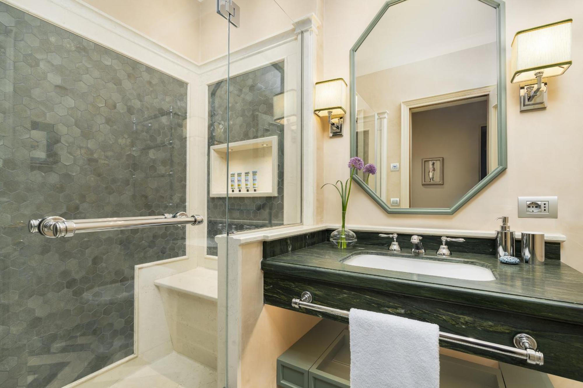 La Dimora Di Lady J Amazing Brandnew With 6 Luxury Bedrooms! Apartment