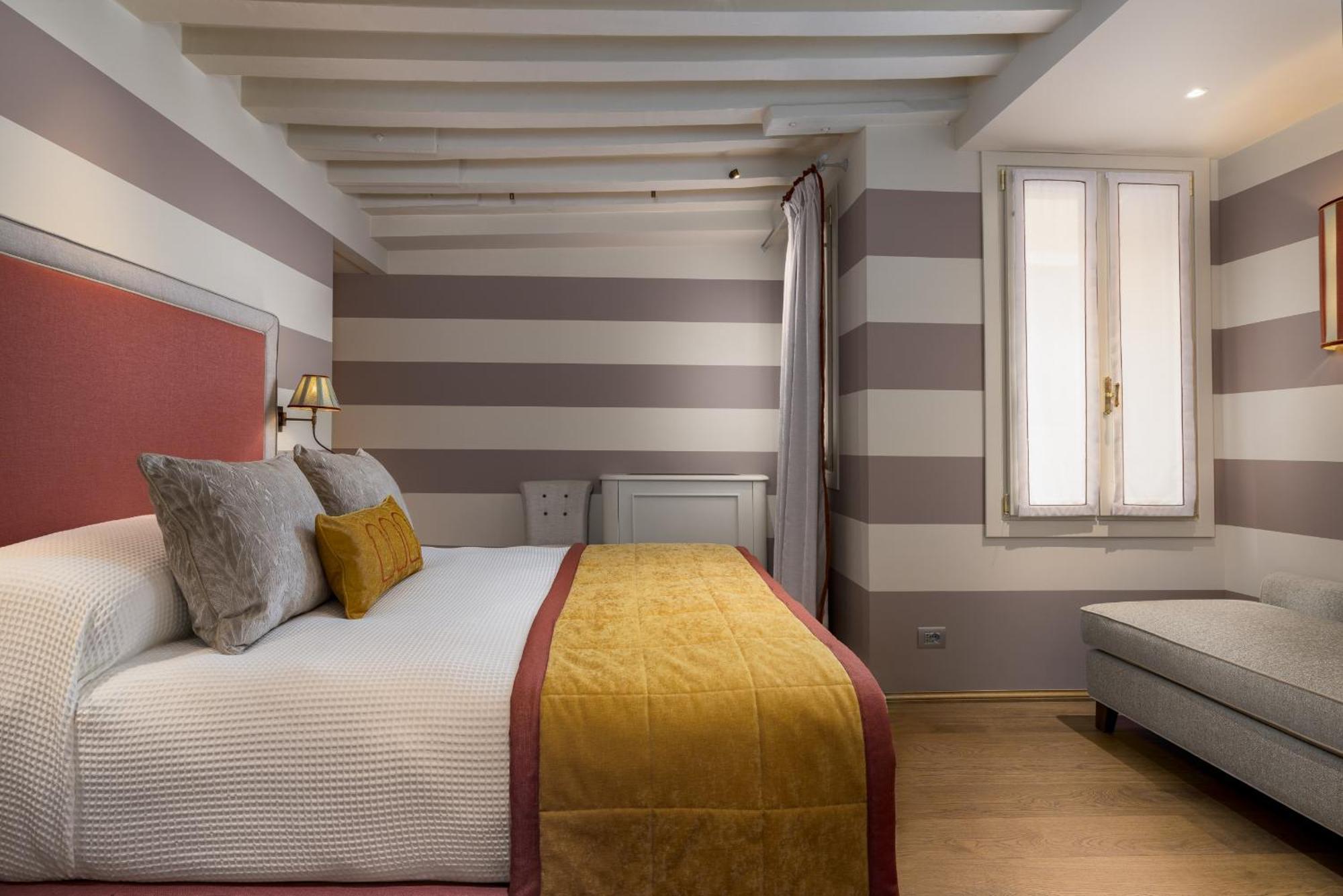La Dimora Di Lady J Amazing Brandnew With 6 Luxury Bedrooms!