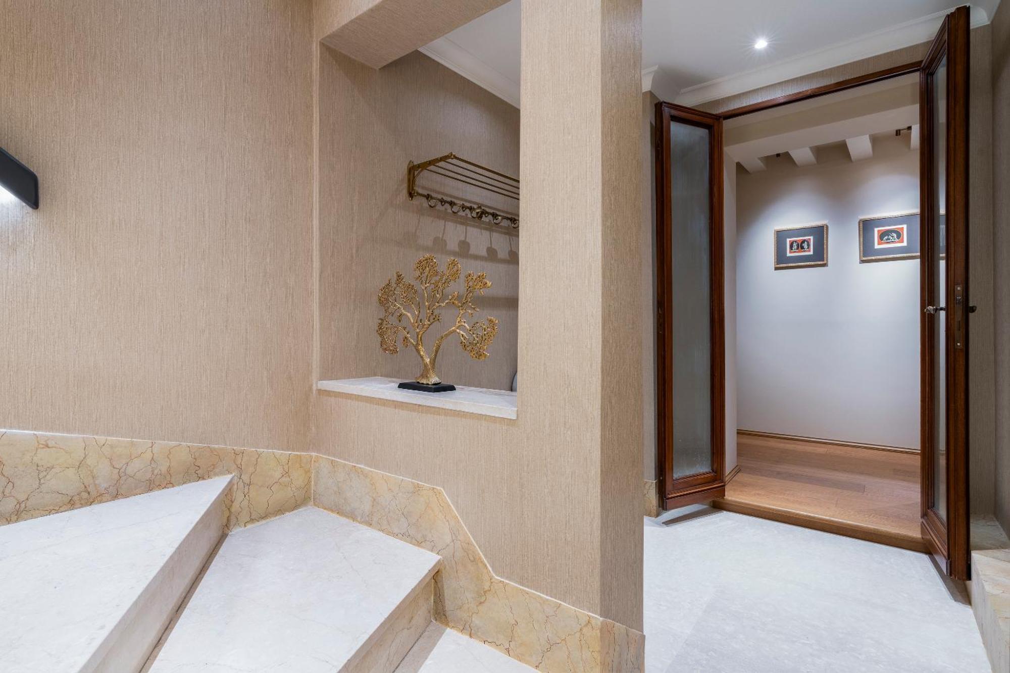 Apartment La Dimora Di Lady J Amazing Brandnew With 6 Luxury Bedrooms! *