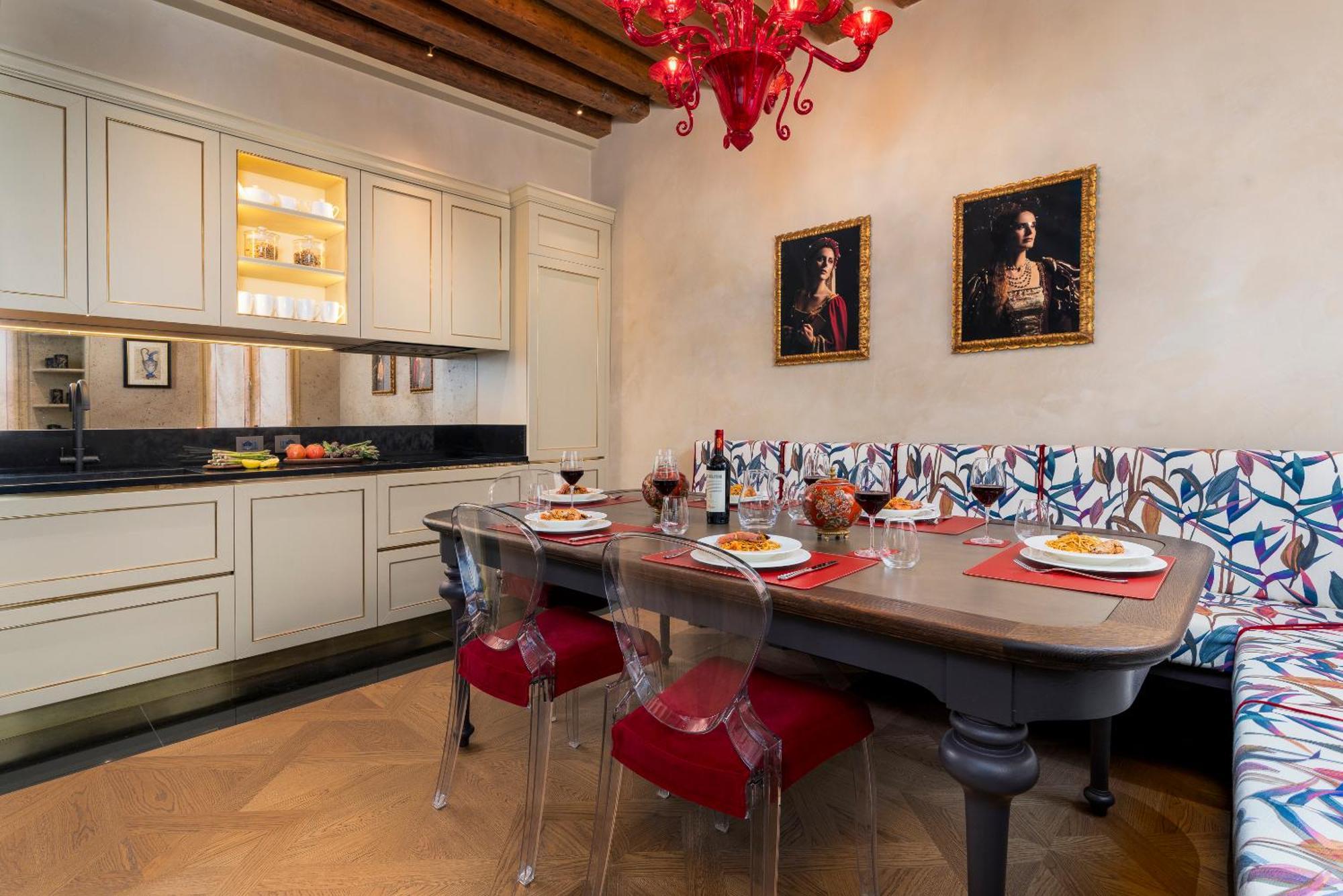 La Dimora Di Lady J Amazing Brandnew With 6 Luxury Bedrooms! Apartment Venice