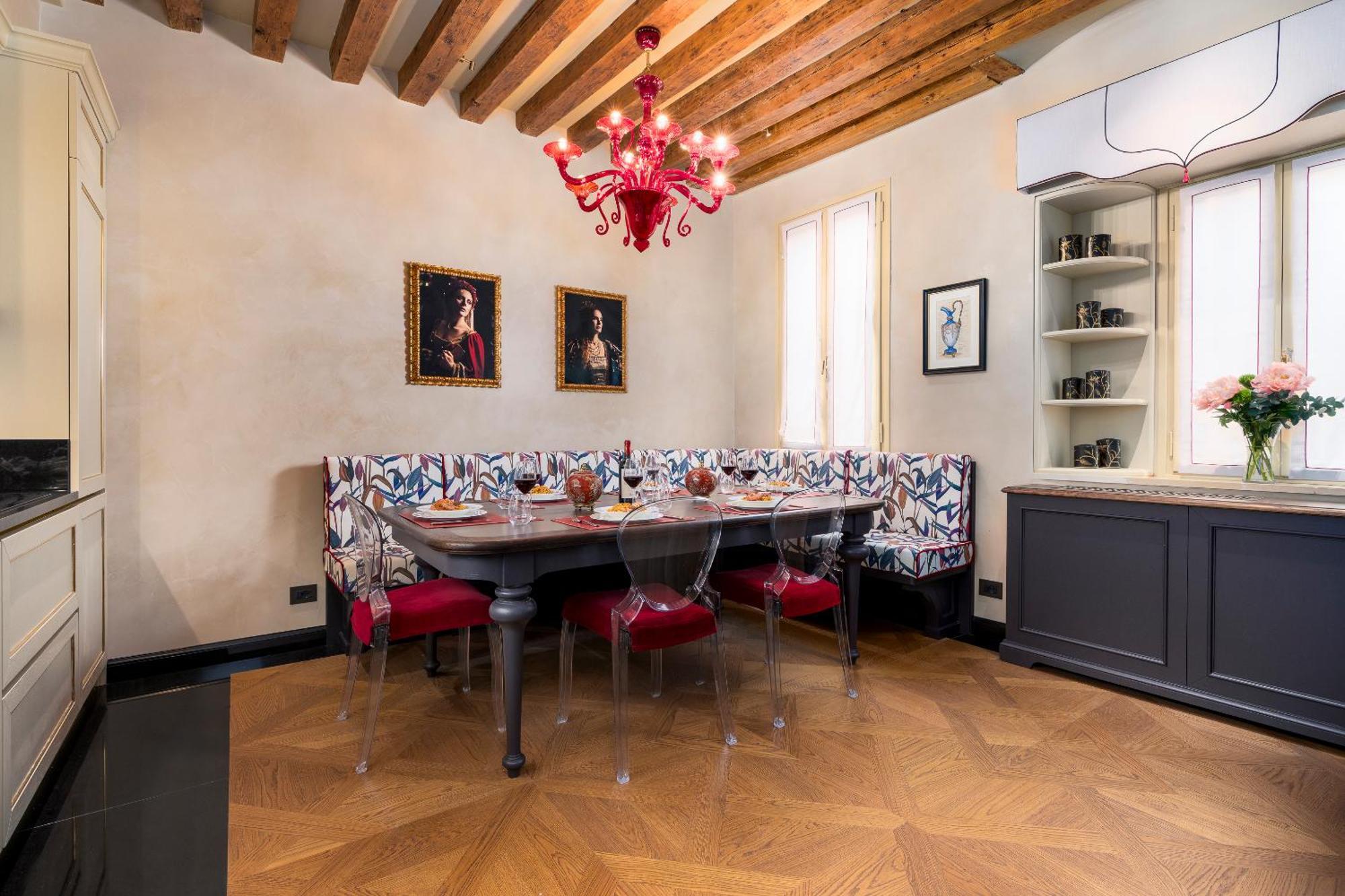 La Dimora Di Lady J Amazing Brandnew With 6 Luxury Bedrooms! Apartment Venice